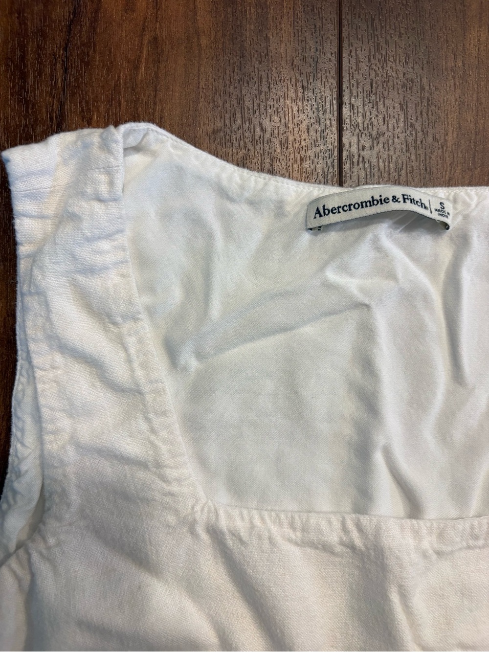 A&F White Square Neck Linen Blend Crop Top - Picture 3 of 3